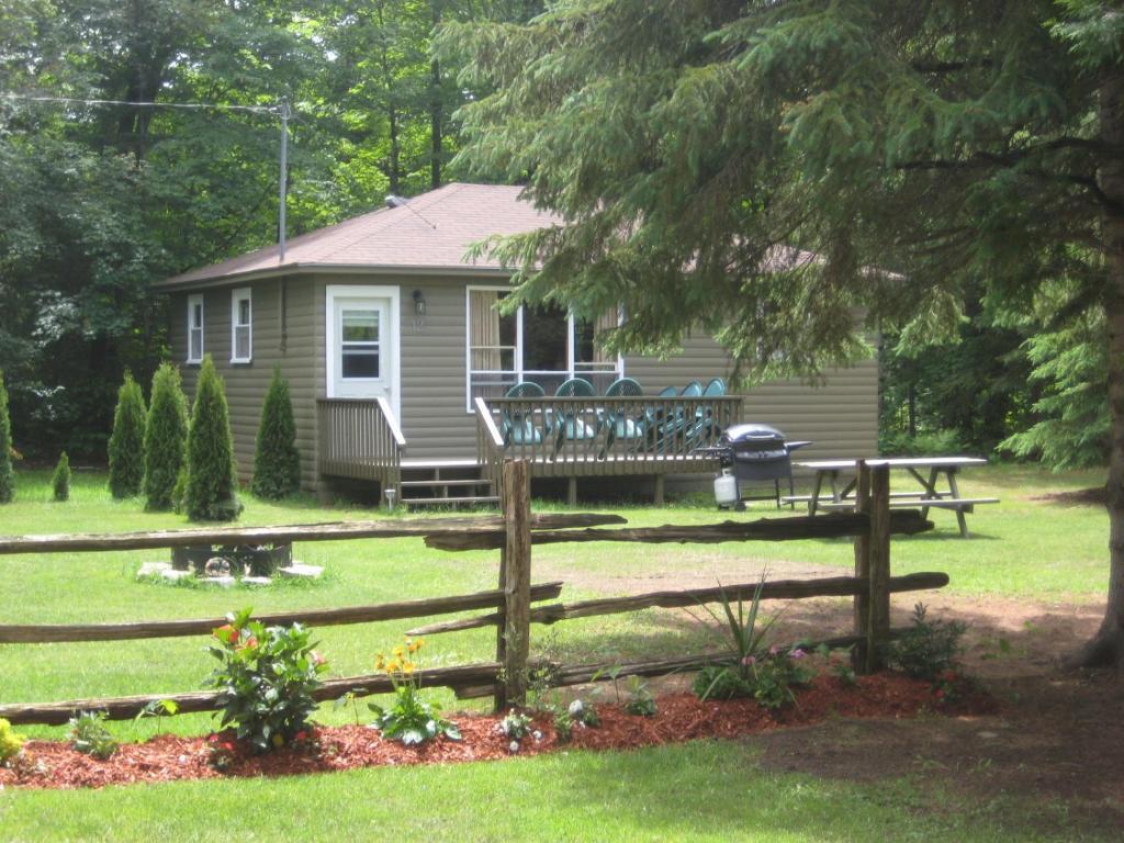 Cloverleaf Cottages Oxtongue Lake Phòng bức ảnh
